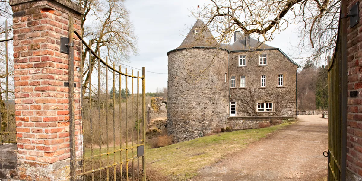 Maison clé sur porte à Bastogne